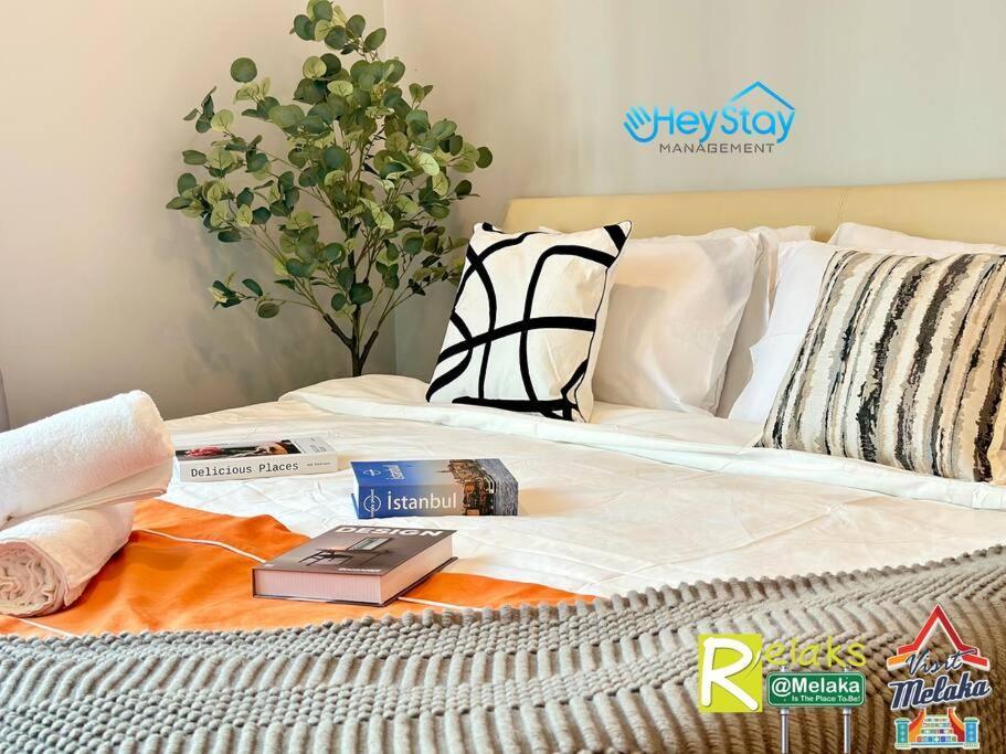 Apartment The Shore Directshopping By Heystay Management Malacca